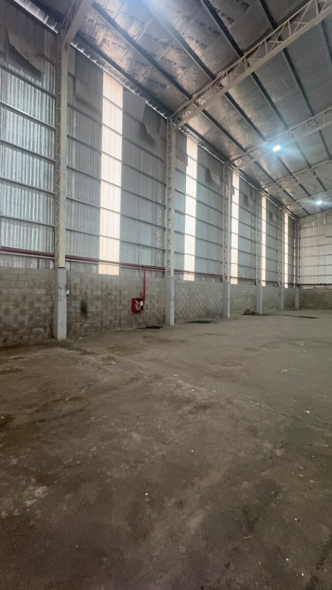 Depósito en venta y en alquiler parque industrial EBAPI 1500 m2 - 8