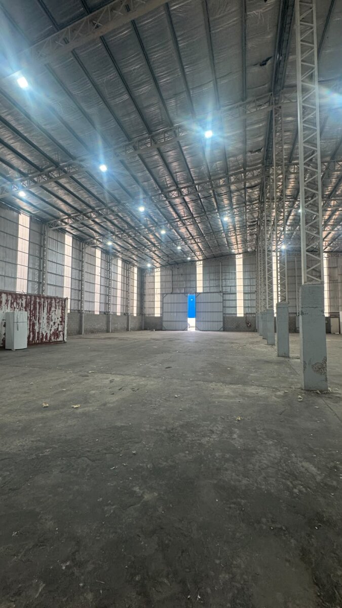 Depósito en venta y en alquiler parque industrial EBAPI 1500 m2 - 1