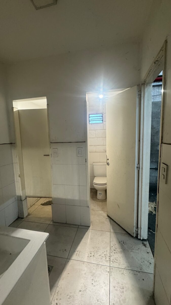 Depósito en venta y en alquiler parque industrial EBAPI 1500 m2 - 5