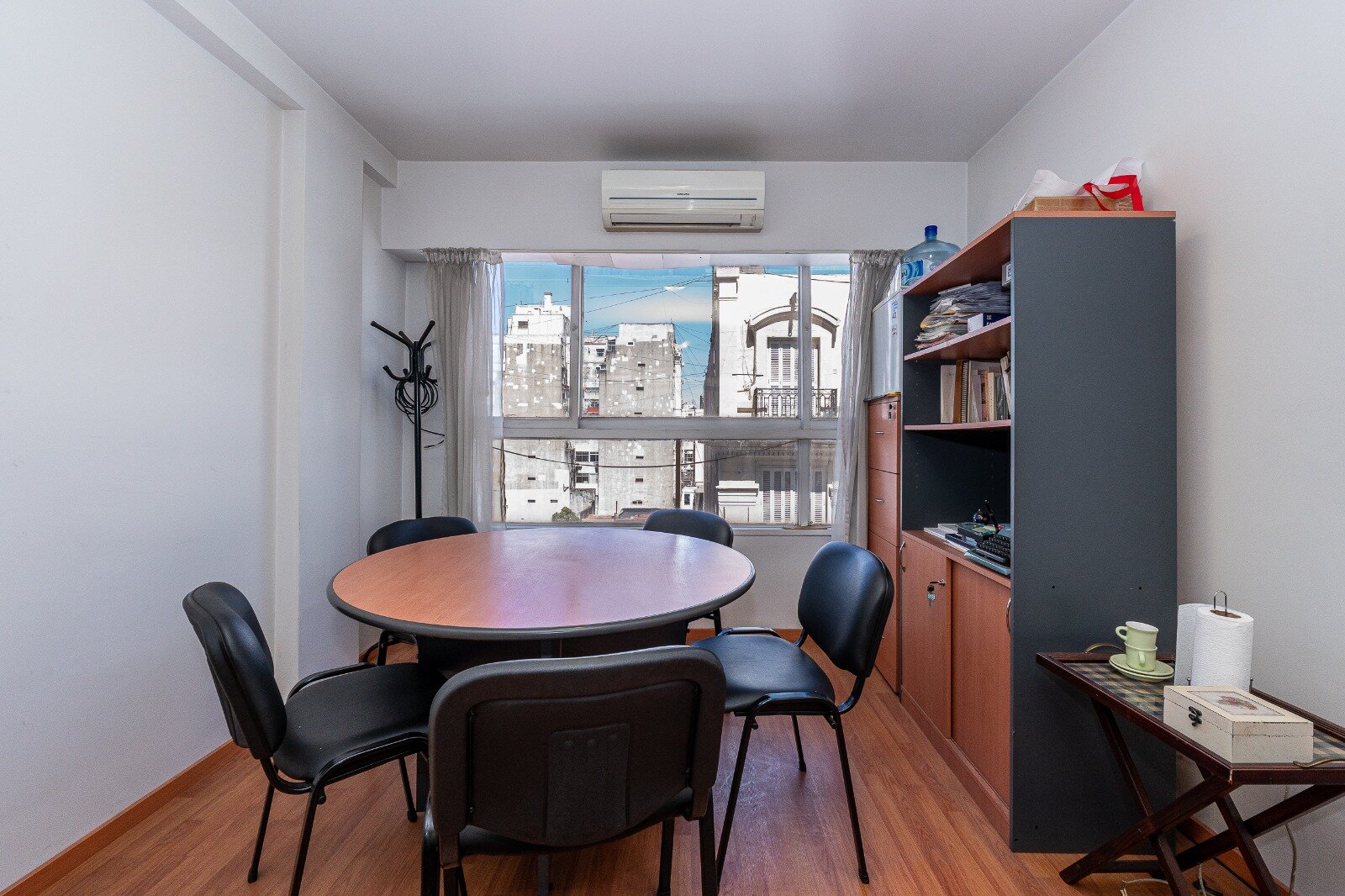 OFICINA ,U$S 37.000.-, TRIBUNALES/URUGUAY 200,IMPECABLE - 10
