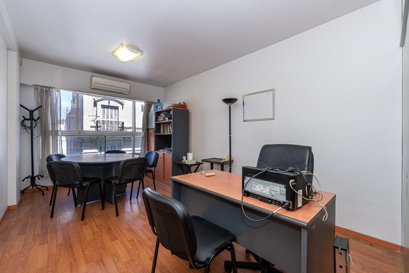 OFICINA ,U$S 37.000.-, TRIBUNALES/URUGUAY 200,IMPECABLE - 7