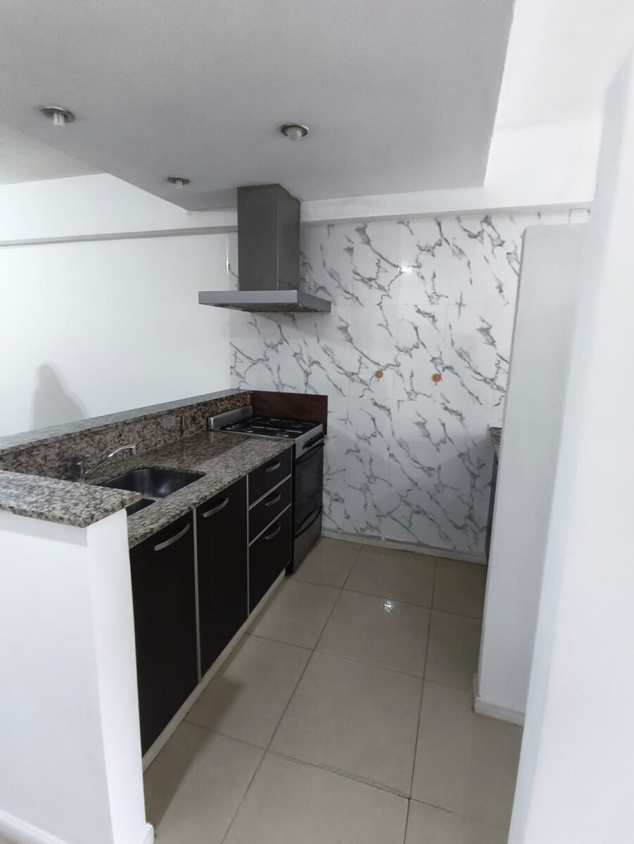 Monoambiente de categoría con balcón | 40 m² de diseño y confort - 1