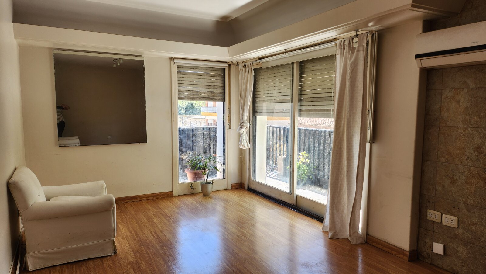 Departamento Vende dueño Directo Miramar a una cuadra de la peatonal - 1