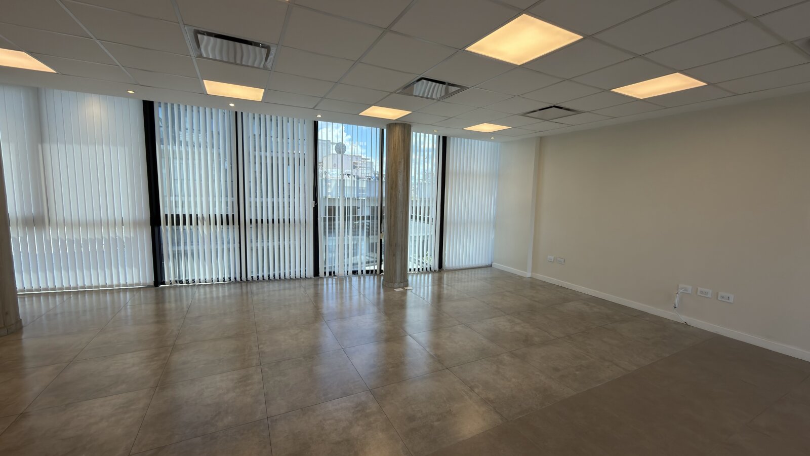 Oficina en alquiler - Zona Aldrey - Guemes - 4