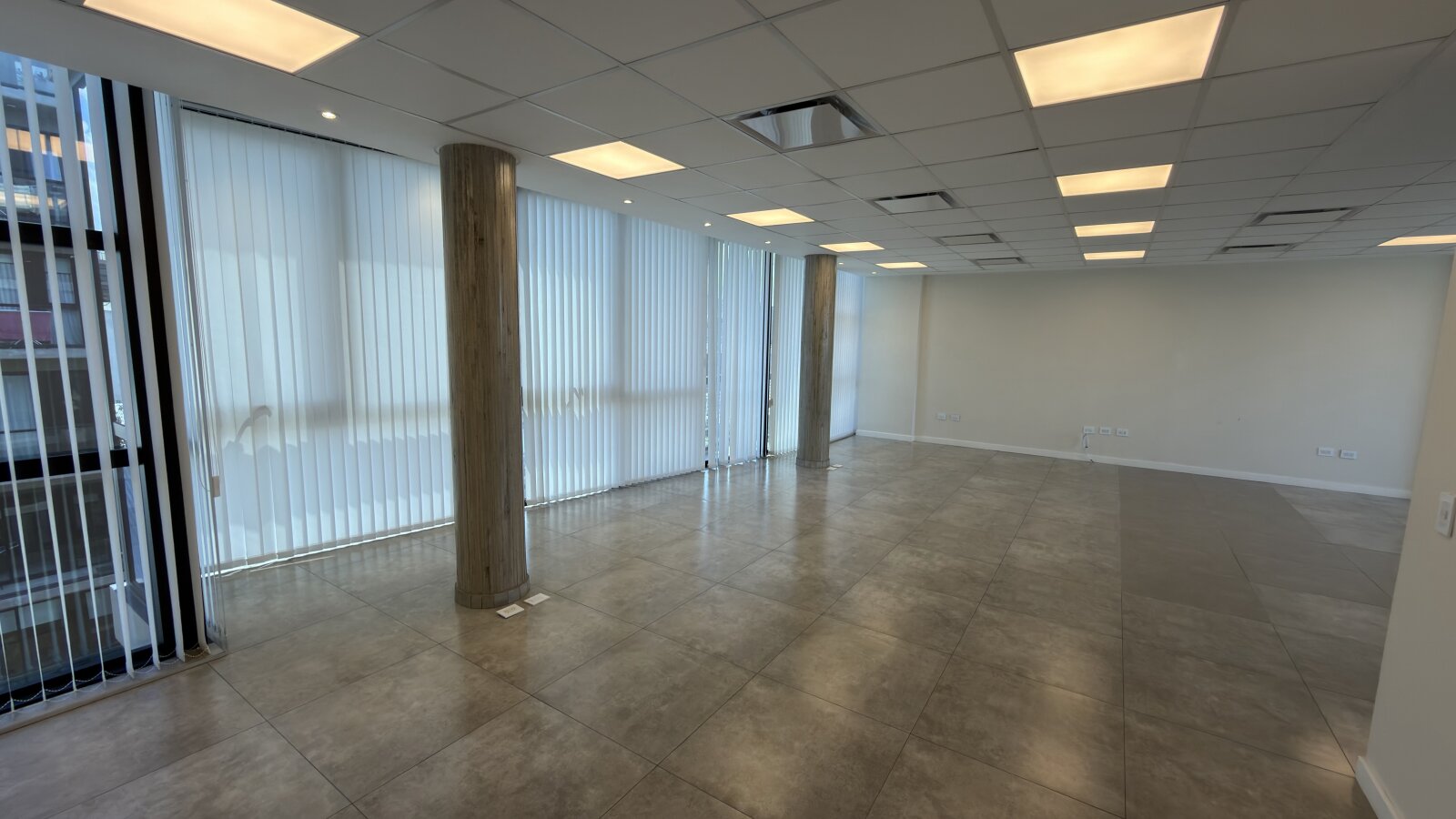 Oficina en alquiler - Zona Aldrey - Guemes - 2