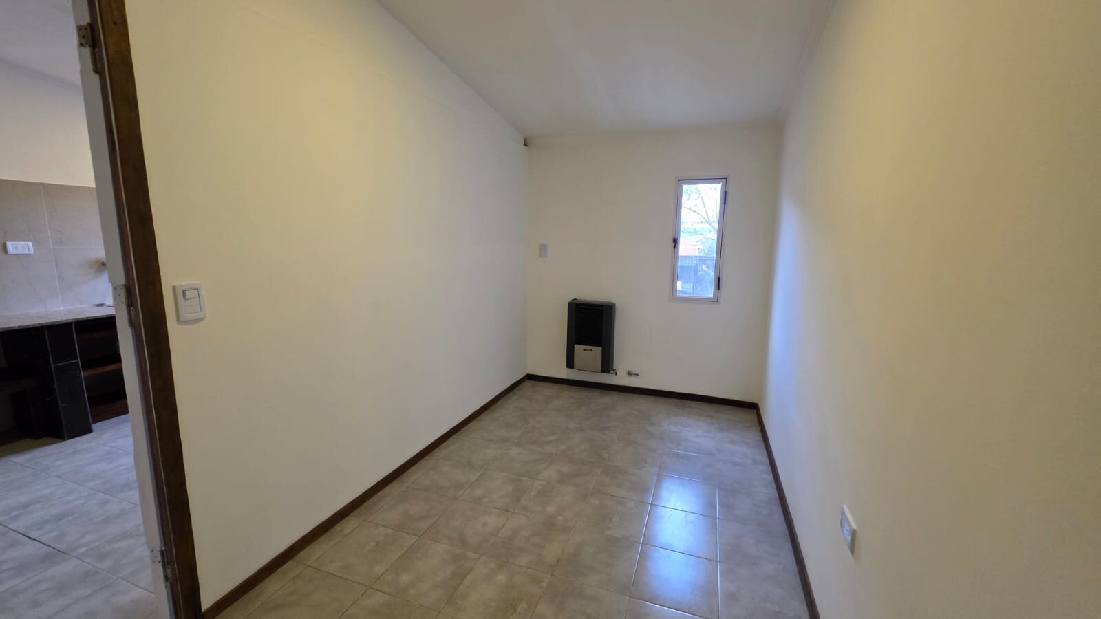 DEPARTAMENTO DE 1 DORMITORIO CON PATIO RECIENTEMENTE REMODELADO — foto 7