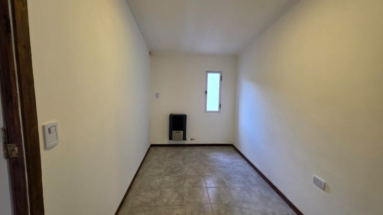 DEPARTAMENTO DE 1 DORMITORIO CON PATIO RECIENTEMENTE REMODELADO — foto 8
