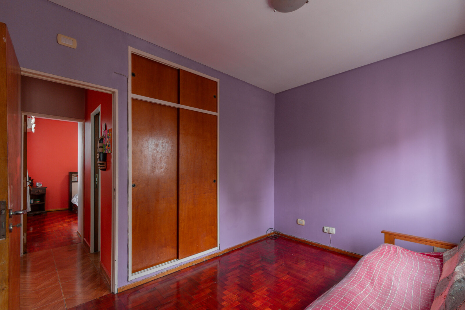 Venta. Casa 4 ambientes. Reciclada. Cochera. Patio. Quincho. Flores - 21