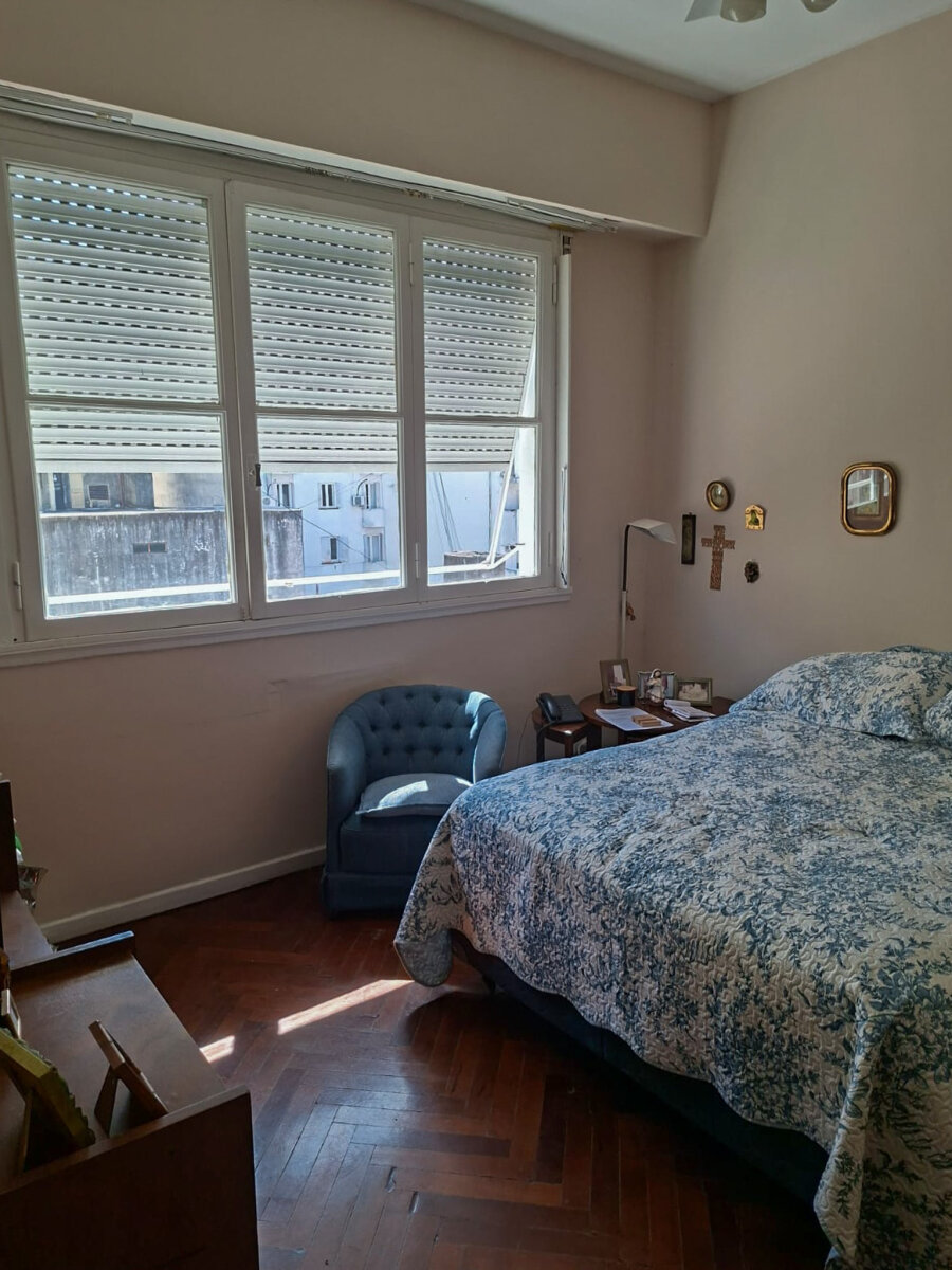 RECOLETA - LARREA 1300 - SEÑORIAL 4 AMB CON DEP. MUY LUMINOSO - 90m2 - U$S190.000 - 26