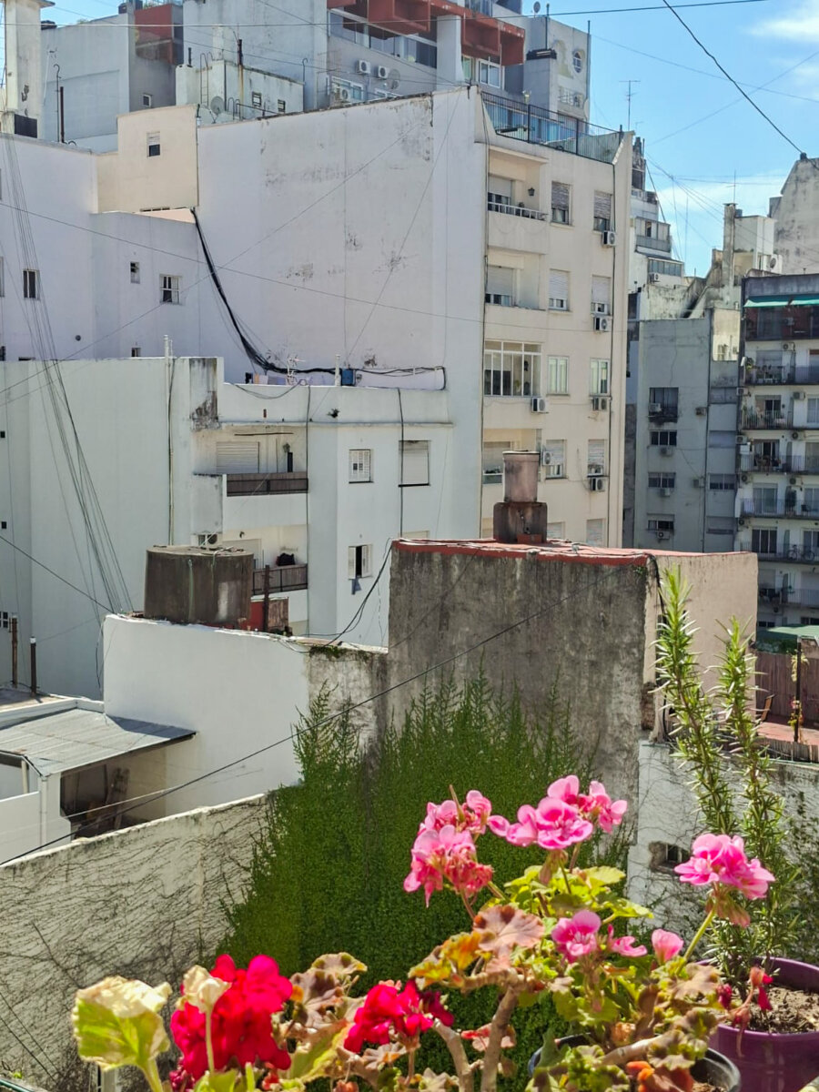 RECOLETA - LARREA 1300 - SEÑORIAL 4 AMB CON DEP. MUY LUMINOSO - 90m2 - U$S190.000 - 30