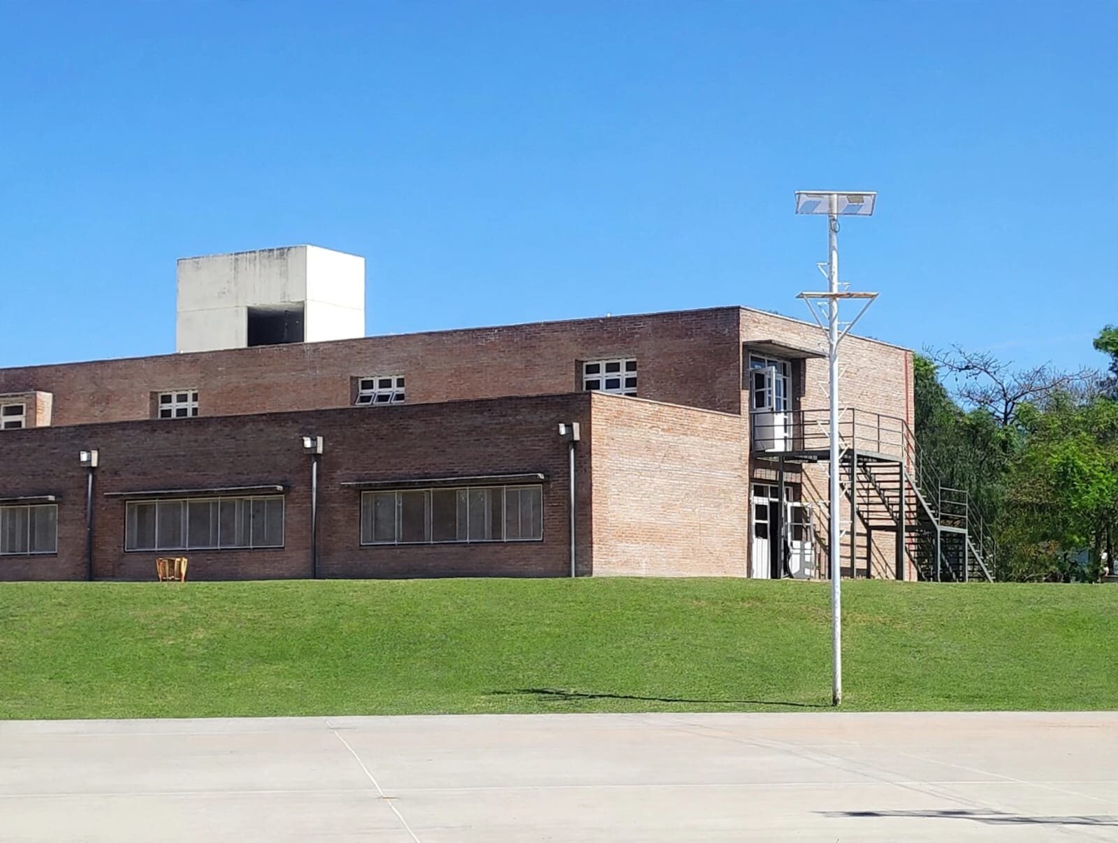 LOTES / TERRENOS EN VENTA - 11