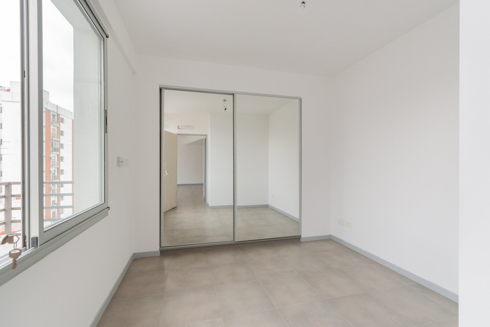 Venta. Depto 2 ambientes . Apto credito. Flores - 13