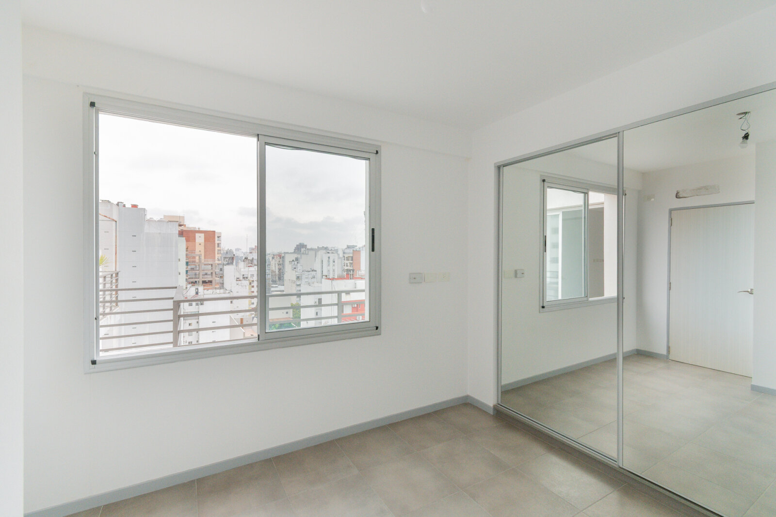 Venta. Depto 2 ambientes . Apto credito. Flores - 10