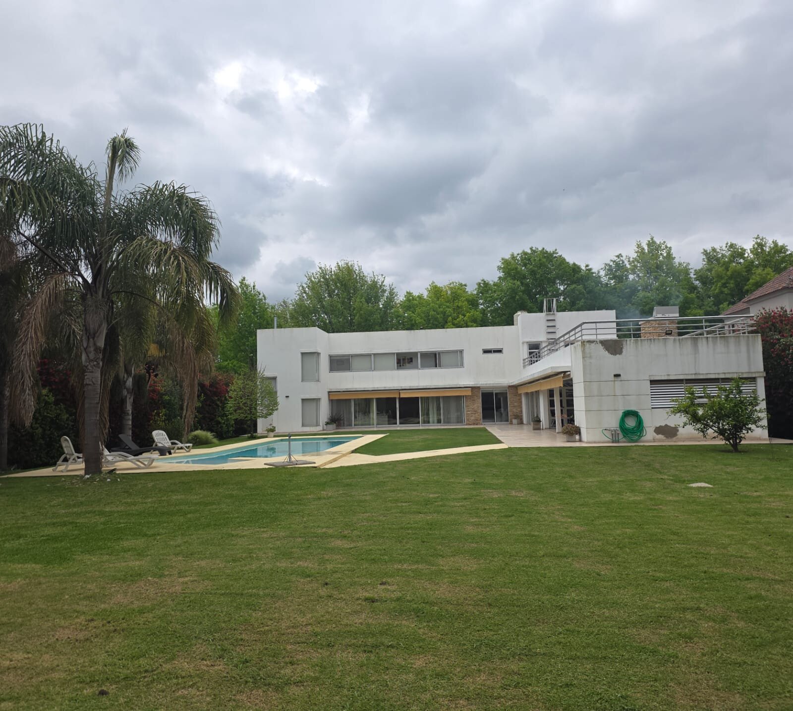 Casa en venta en Los Álamos, Ibarlucea – 550 m² cubiertos sobre 2.200 m² de terreno — foto 5