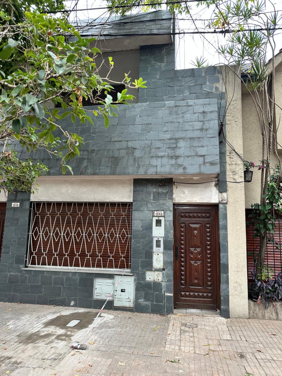 VENTA DEPARTAMENTO DE PASILLO 2 DORMITORIOS GABOTO 1200 - Patio y terraza - 13