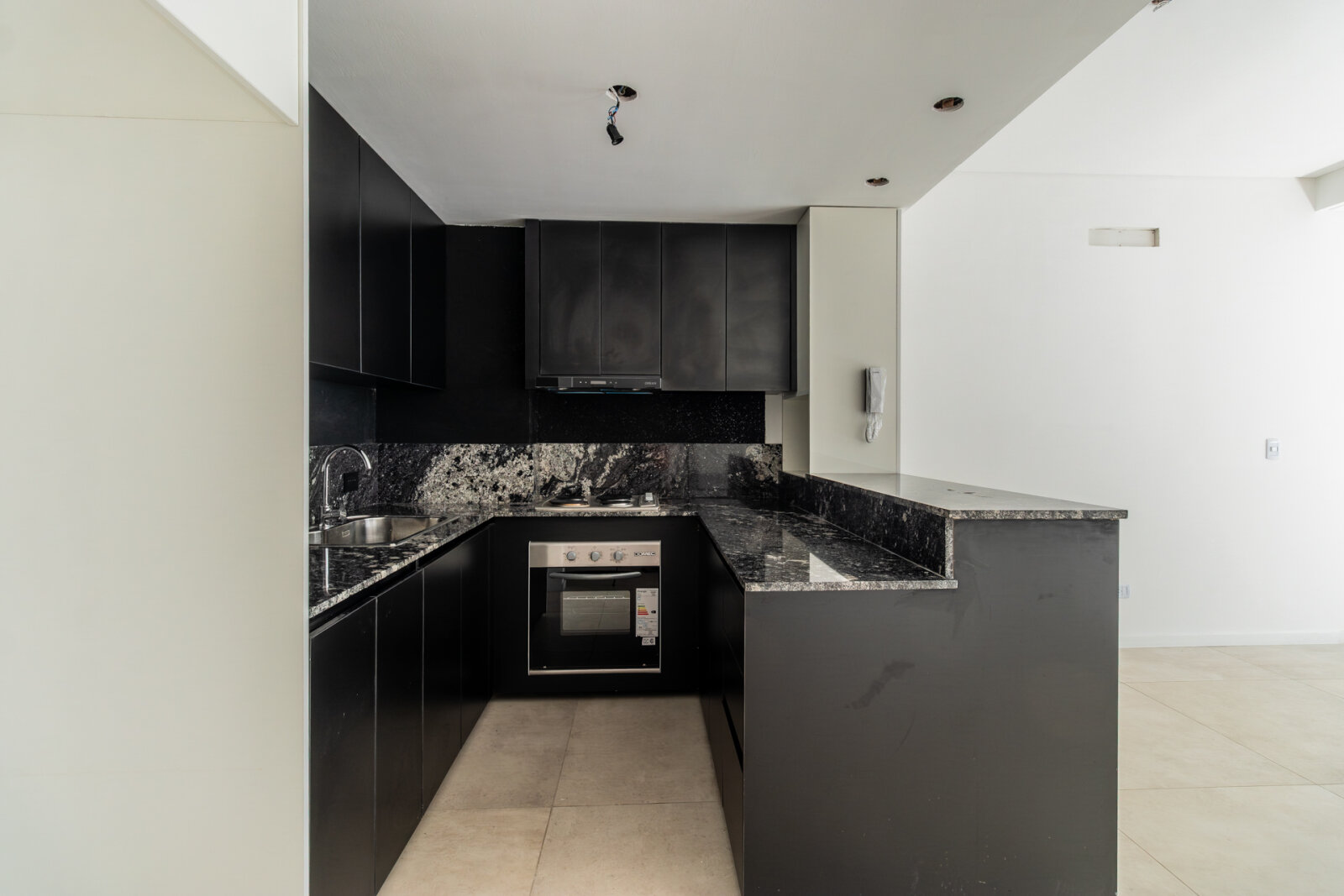 Venta. Departamento 3 ambientes a estrenar. Con patio. Eléctrico. Liniers - 15
