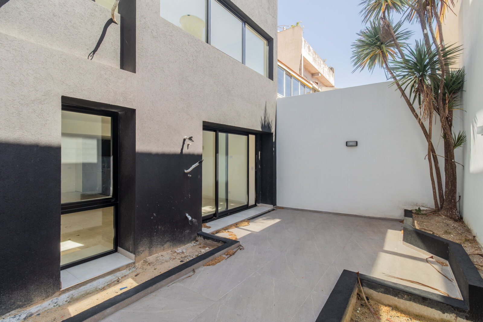 Venta. Departamento 3 ambientes a estrenar. Con patio. Eléctrico. Liniers - 2
