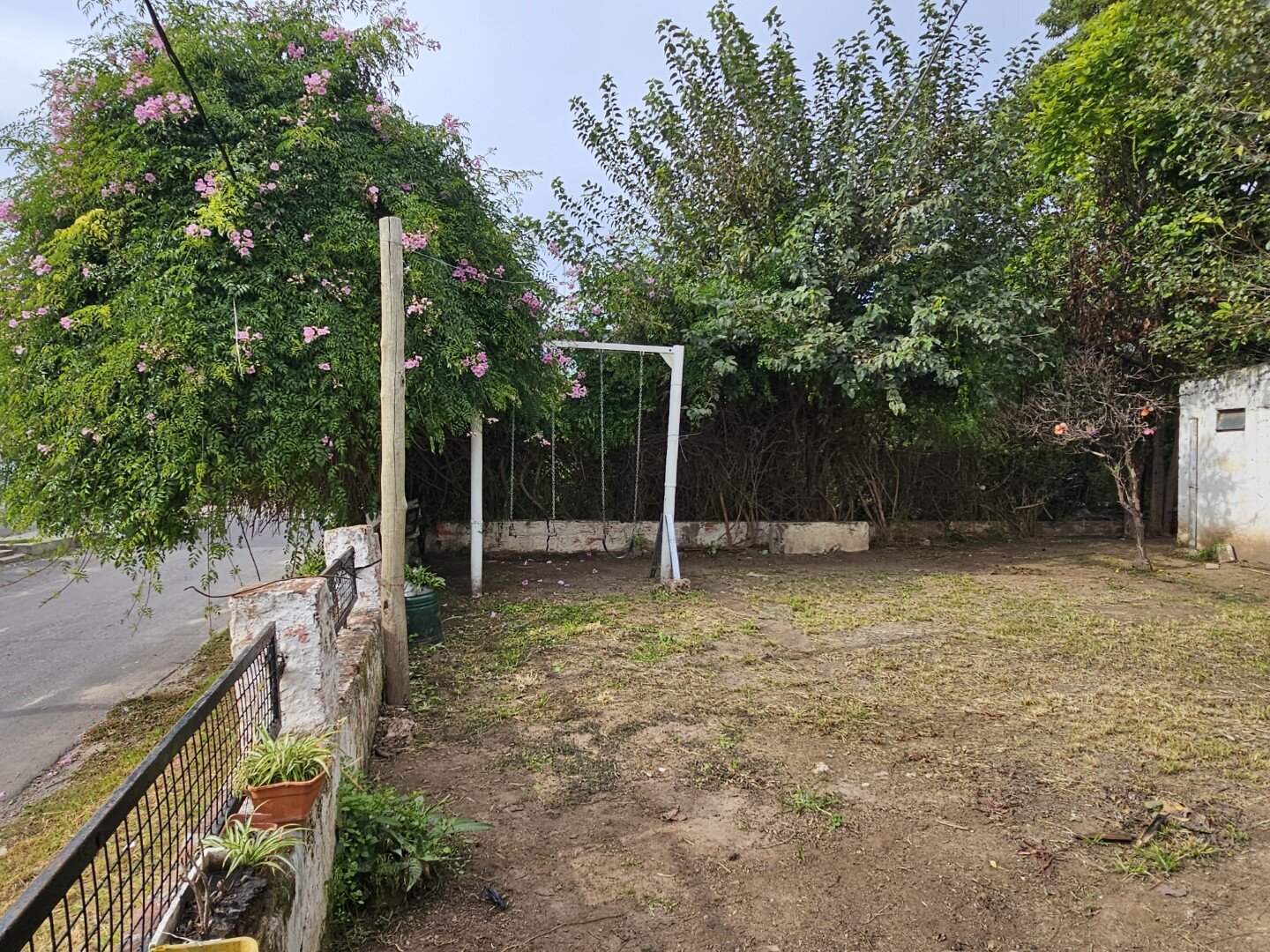 Casa a refaccionar, exclente esquina. Abasolo y Berutti — foto 5