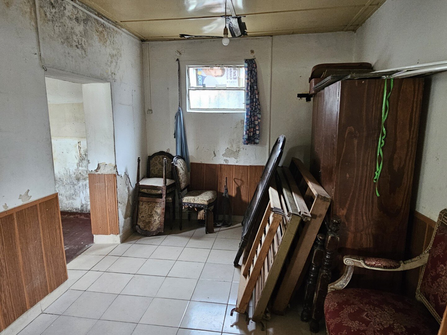 Casa a refaccionar, exclente esquina. Abasolo y Berutti - 18