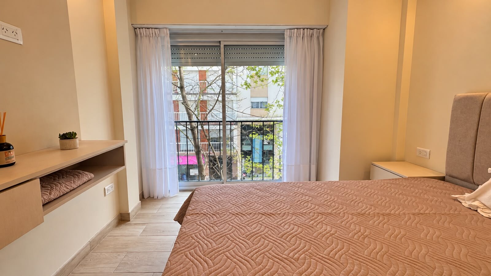 VENTA 2 AMBIENTES AL FRENTE - RECICLADO - 9