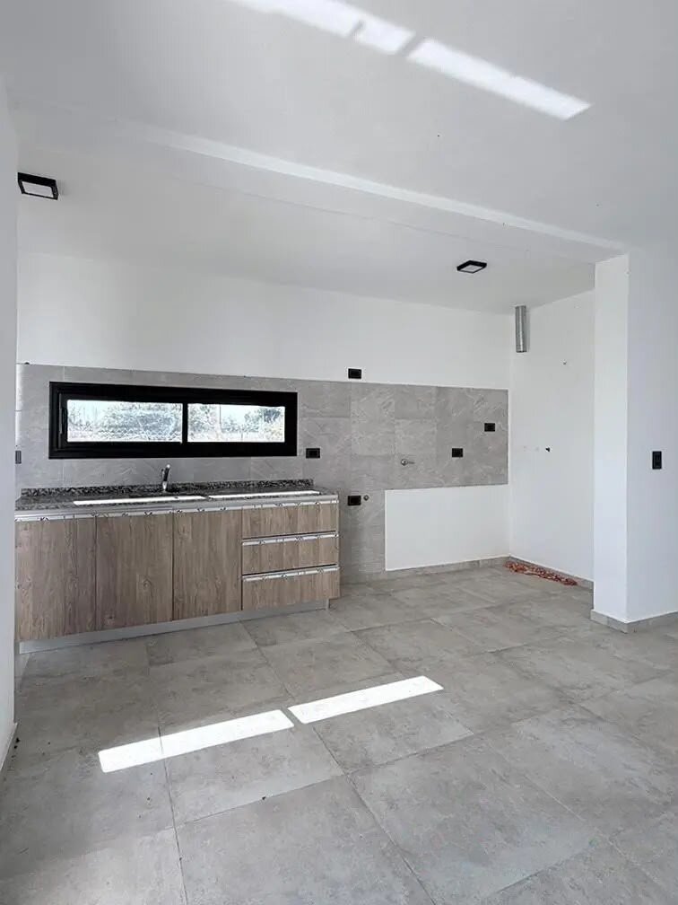 Casa en Altos De La Colina, Colonia Tirolesa- 2 dorm todo en 1 planta. A estrenar - Imagen 3