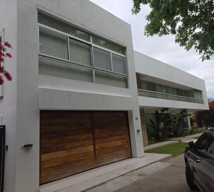 Casas - Ibarlucea - Venta
