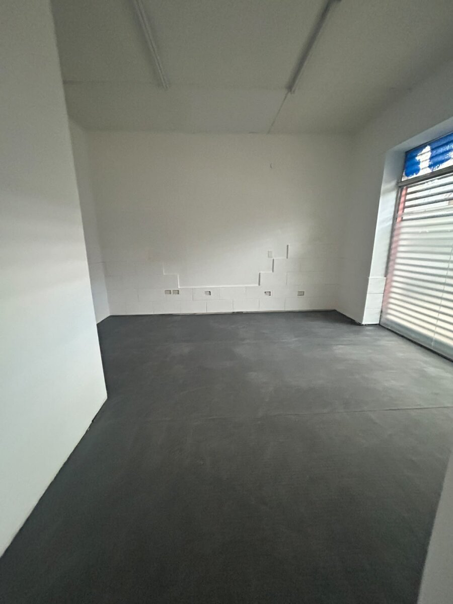 ALQUILER DE LOCAL de 46m² EN PILAR CENTRO - 3