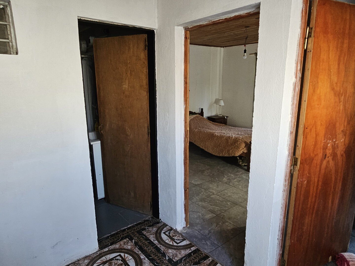 Casa de tres dormitorios, un baño completo, cocina comedor, amplio terreno: Laprida 868 — foto 9