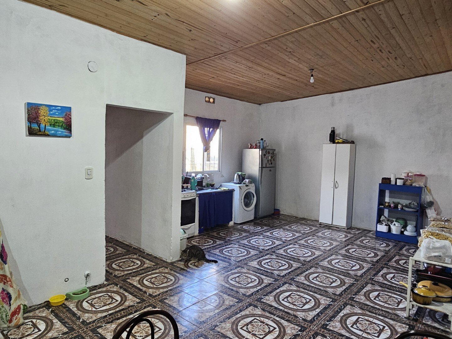 Casa de tres dormitorios, un baño completo, cocina comedor, amplio terreno: Laprida 868 — foto 3