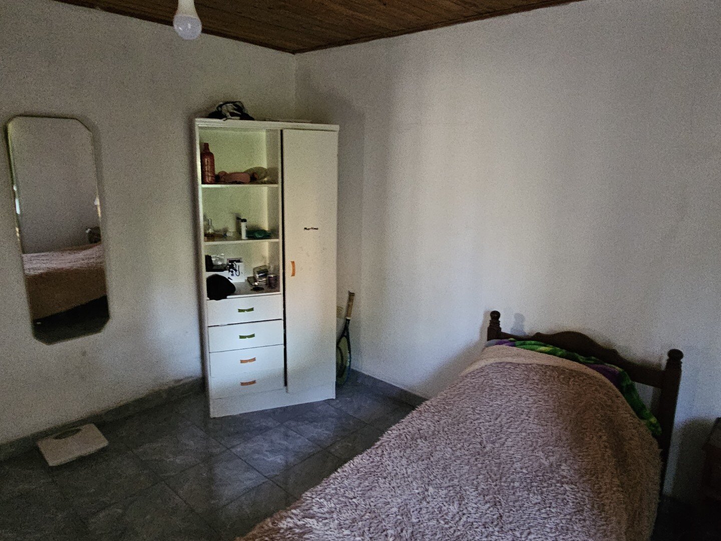 Casa de tres dormitorios, un baño completo, cocina comedor, amplio terreno: Laprida 868 — foto 11