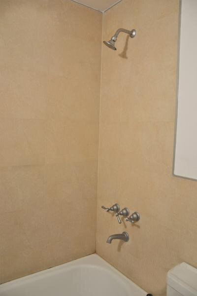 Nuñez, Ibera 2300, piso 3, 1 amb, u$s 600 incluído con tope de $ 20,000 de luz. 07-11-26 - 11