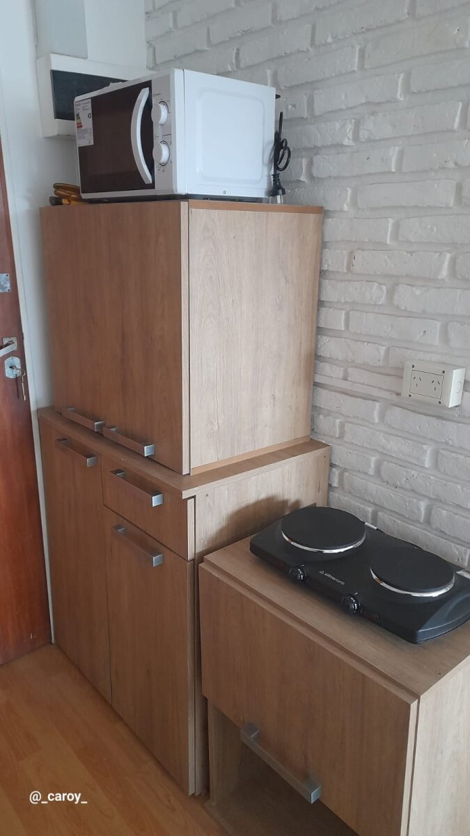 Tribunales, Uruguay 600, piso 8 I, 35m2, u$s 500 + Expensas aprox $ 150,000 ) + servicios - 4