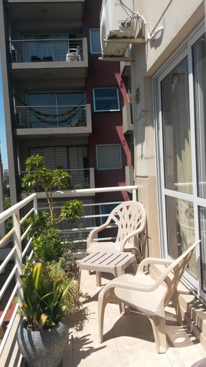 Flores, Bacacay 1700, 2 amb, 45m2, $ 950,000 + expensas y wifi ( expensas + telecentro = $ 350,000) + luz + gas. — foto 3
