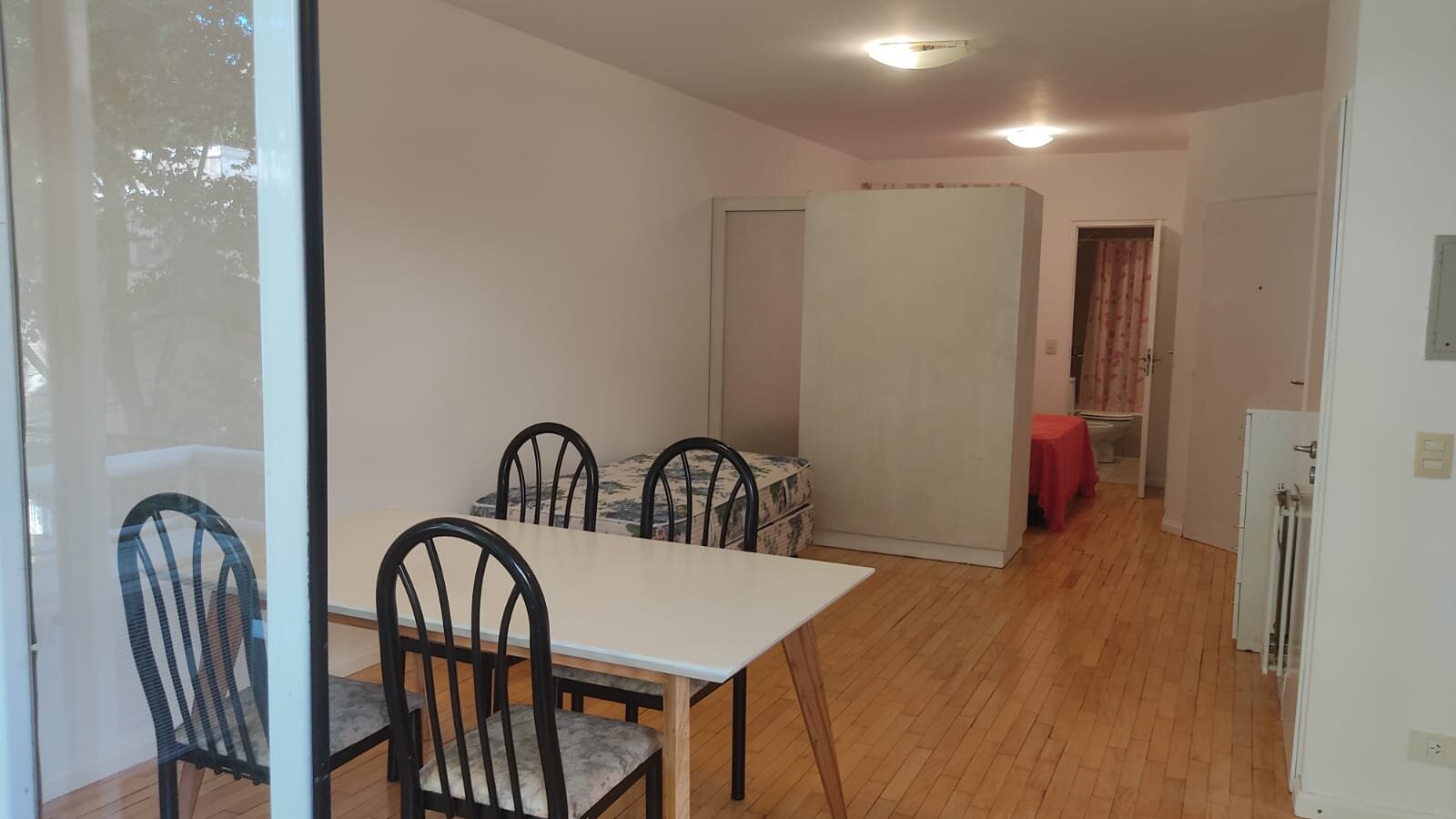 Palermo, Oro 2300, 2do, 2 amb, 35m2, u$s 700 + servicios . 30-10-26. - 4