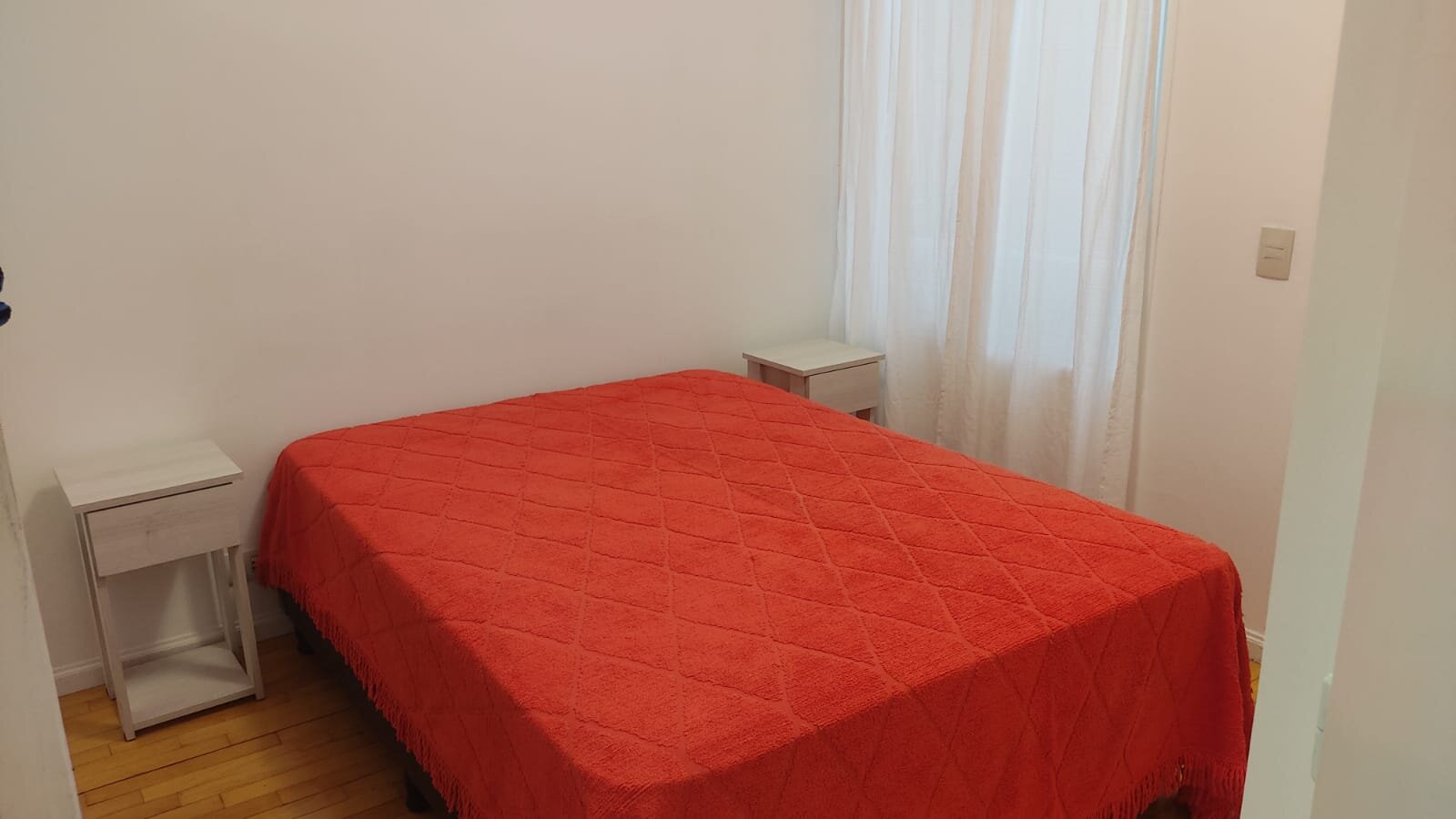 Palermo, Oro 2300, 2do, 2 amb, 35m2, u$s 700 + servicios . 30-10-26. - 5