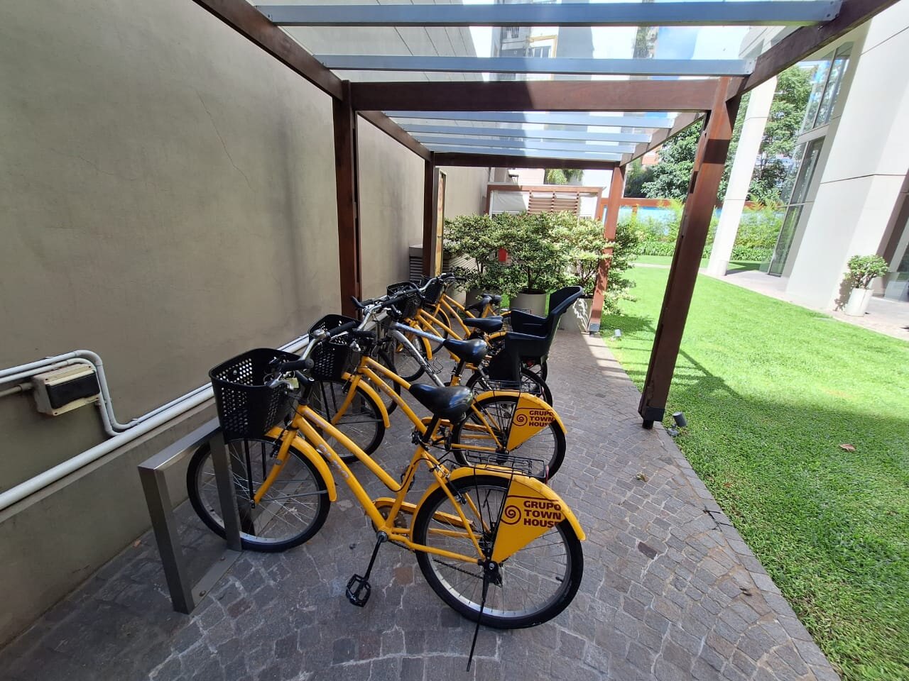 Palermo, Thames 2100, 3 amb, 95m2, u$s 3,000 todo incluído con tope de luz. 05-11-26 - 2