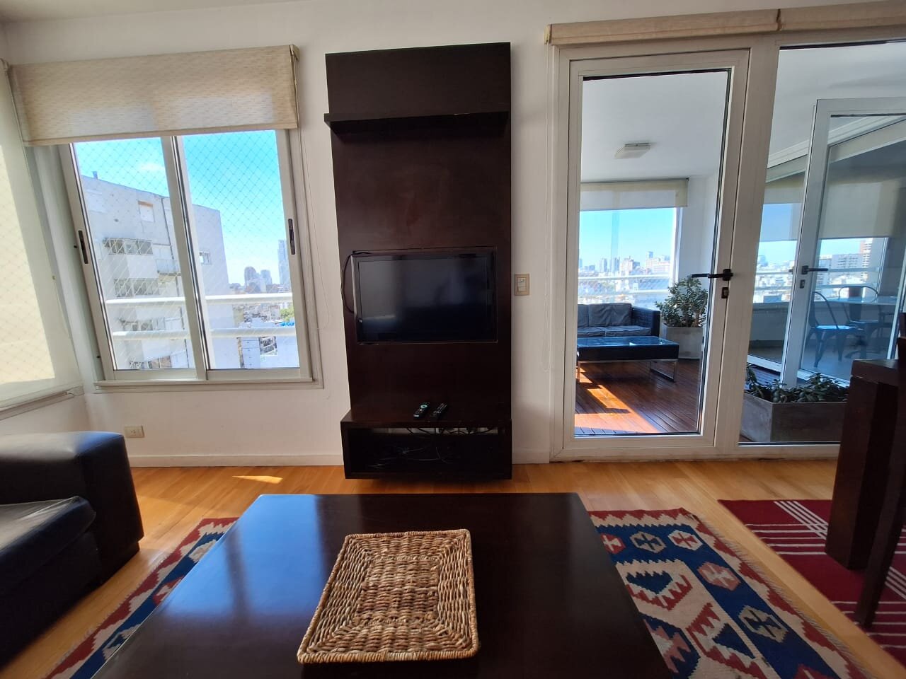 Palermo, Thames 2100, 3 amb, 95m2, u$s 3,000 todo incluído con tope de luz. 05-11-26 - 8