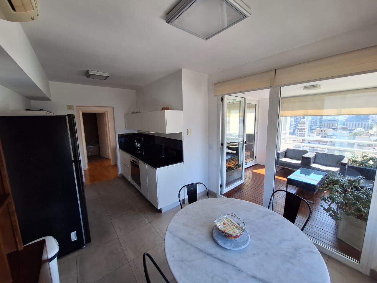 Palermo, Thames 2100, 3 amb, 95m2, u$s 3,000 todo incluído con tope de luz. 05-11-26 - 22