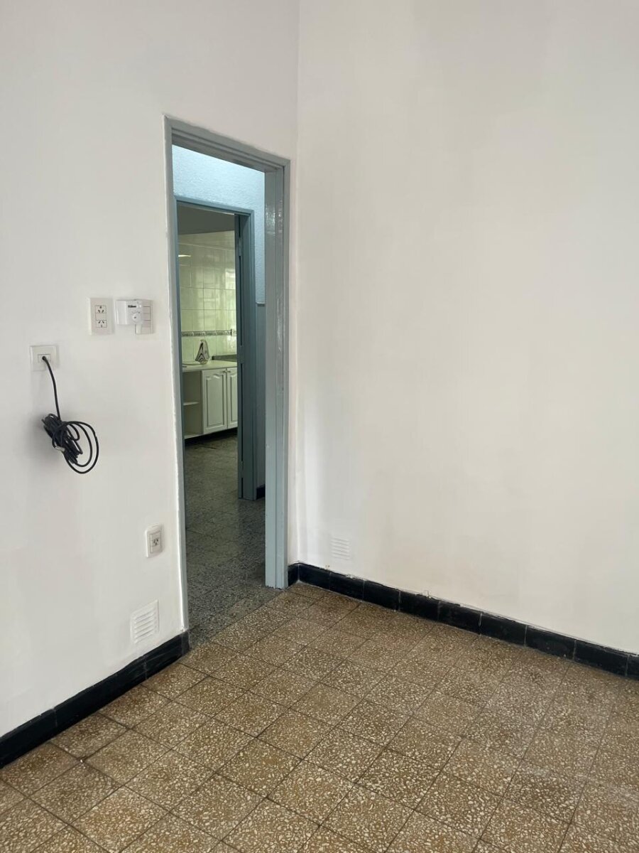 PESSAN Y LARREA BARRIO AZCUENAGA AMPLIA CASA 3 DORMITORIOS — foto 9