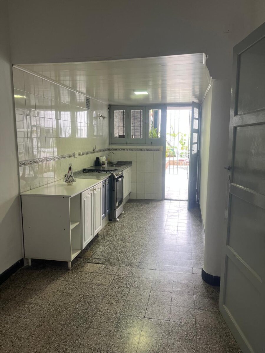PESSAN Y LARREA BARRIO AZCUENAGA AMPLIA CASA 3 DORMITORIOS — foto 11
