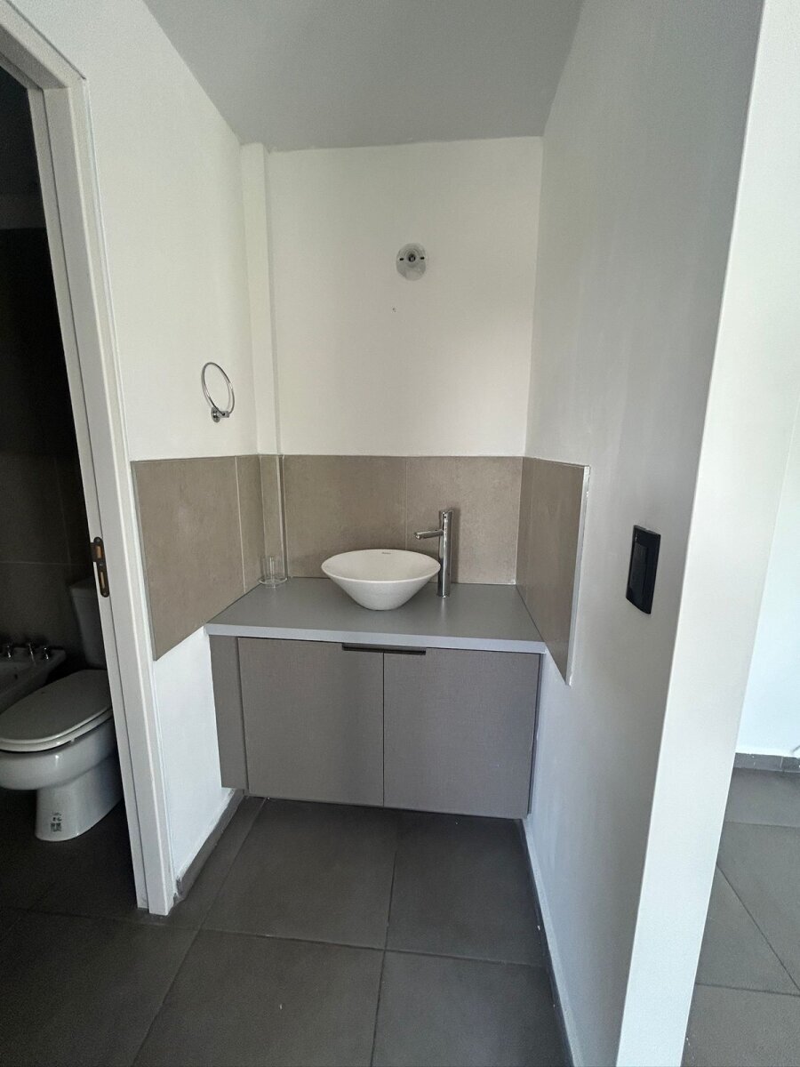 ALQUILER DPTO 1 DORMITORIO CON COCHERA Y BALCON - ALBERDI - Imagen 11
