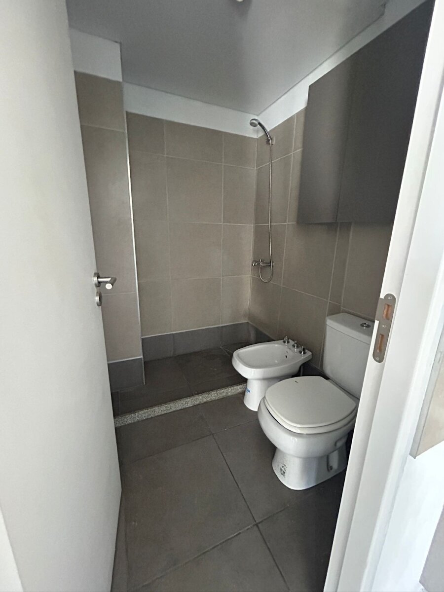 ALQUILER DPTO 1 DORMITORIO CON COCHERA Y BALCON - ALBERDI - Imagen 13
