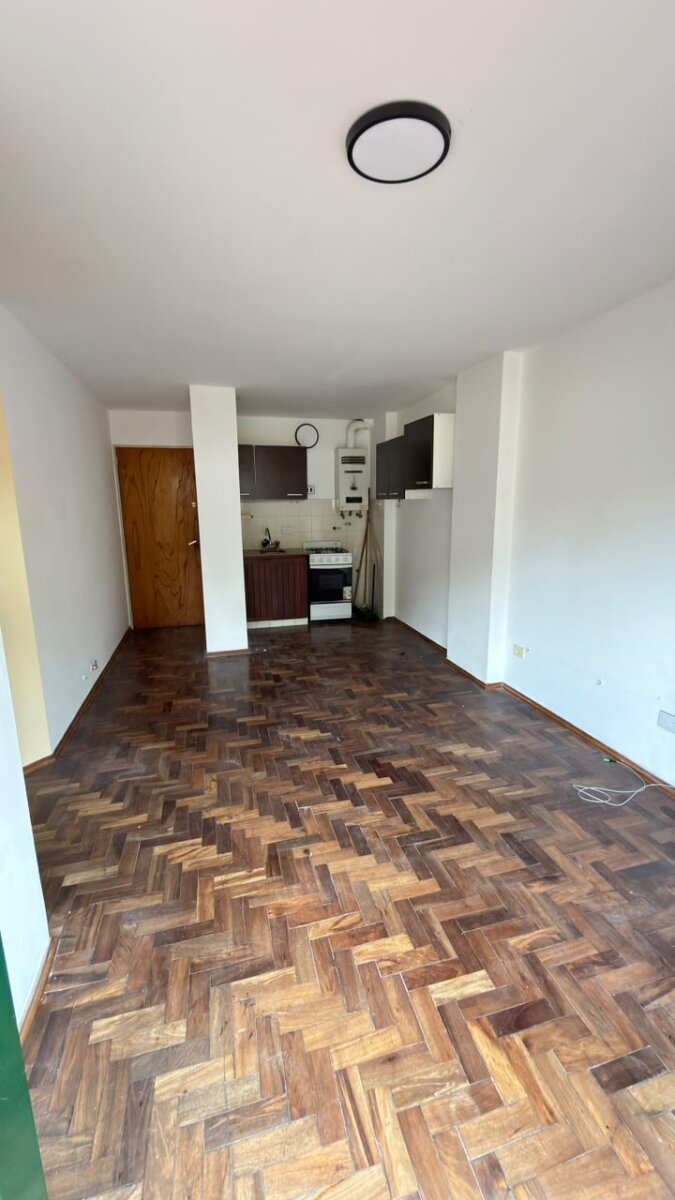 A metros del Parque las Tejas - Departamento de un dormitorio c/balcón — foto 2