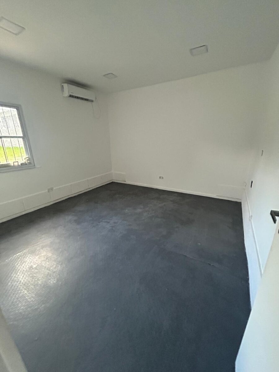 ALQUILER COMECIAL predio 1200m²-MICROCENTRO PILAR - 8