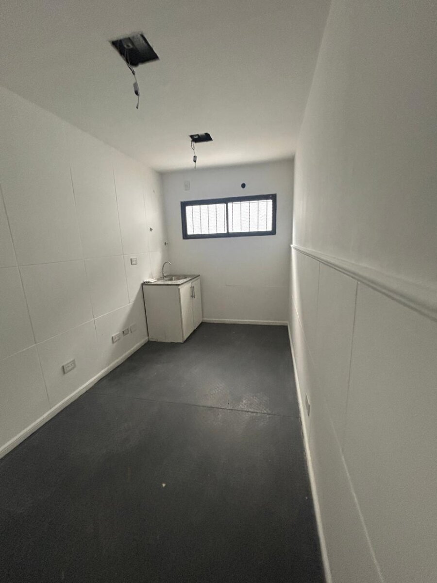 ALQUILER COMECIAL predio 1200m²-MICROCENTRO PILAR - 10