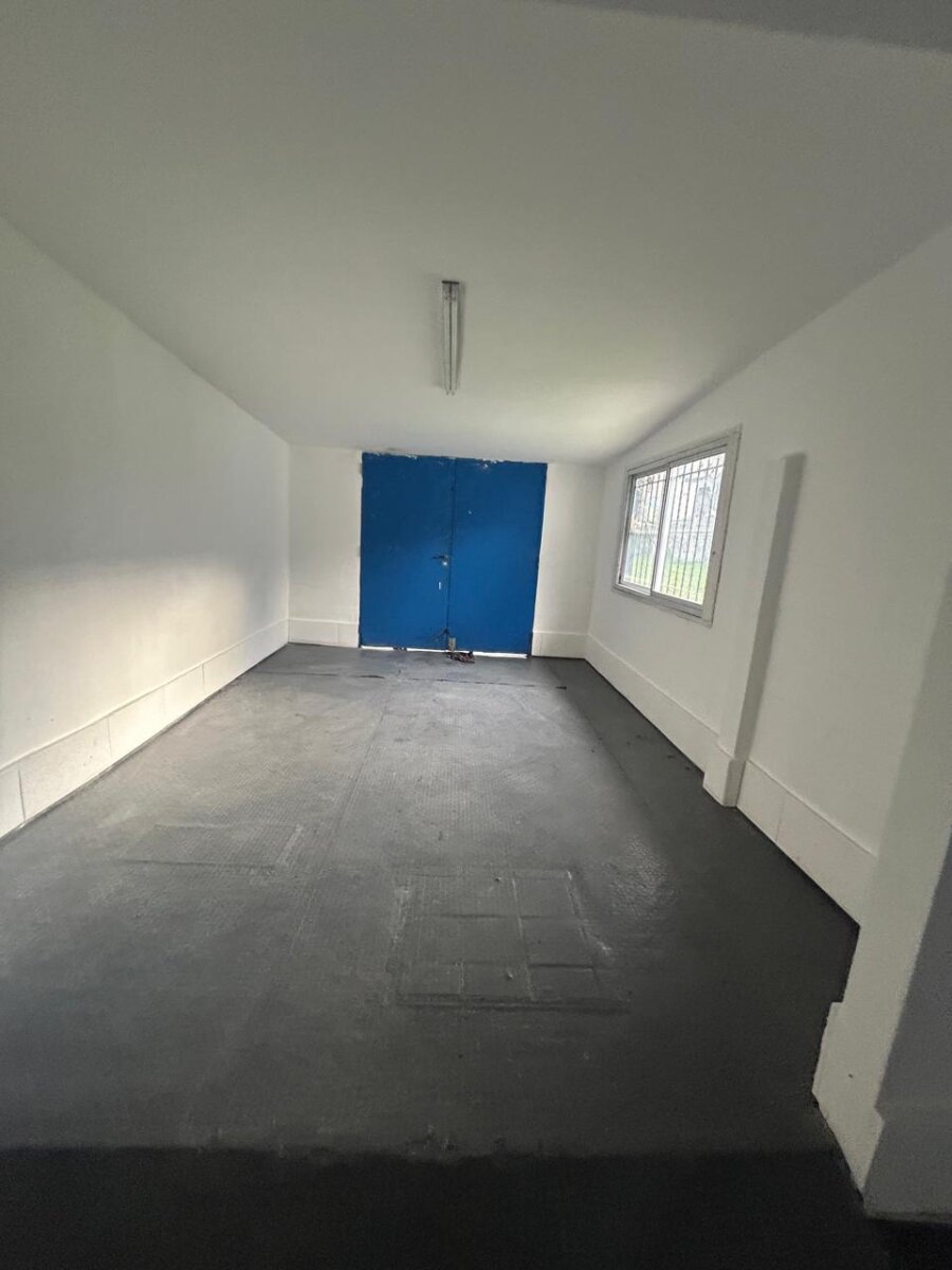 ALQUILER COMECIAL predio 1200m²-MICROCENTRO PILAR - 7