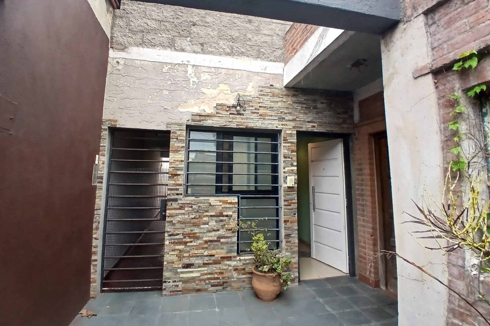 VENTA PH 3AMB, ESCRITORIO Y PATIO DON BOSCO - 2