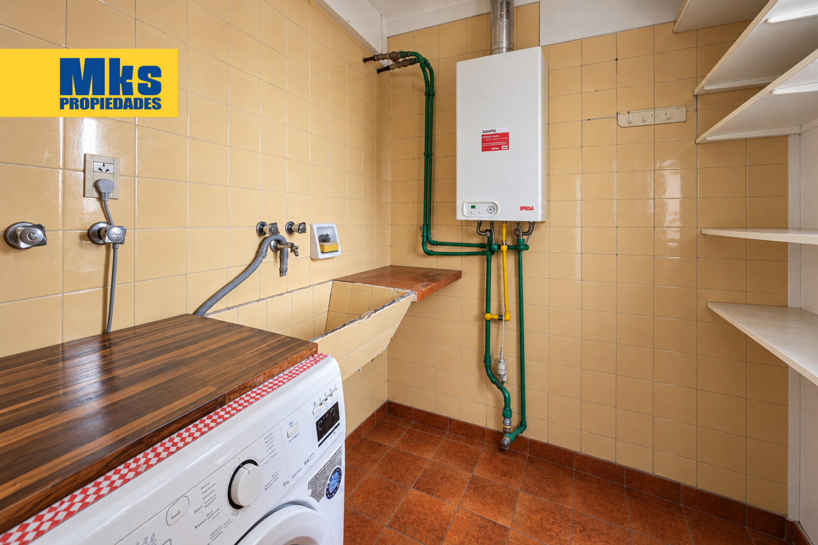 Departamento de 5 Ambientes c/dep en Venta 204 m2 con balcon aterrazado, cochera y baulera. - 36