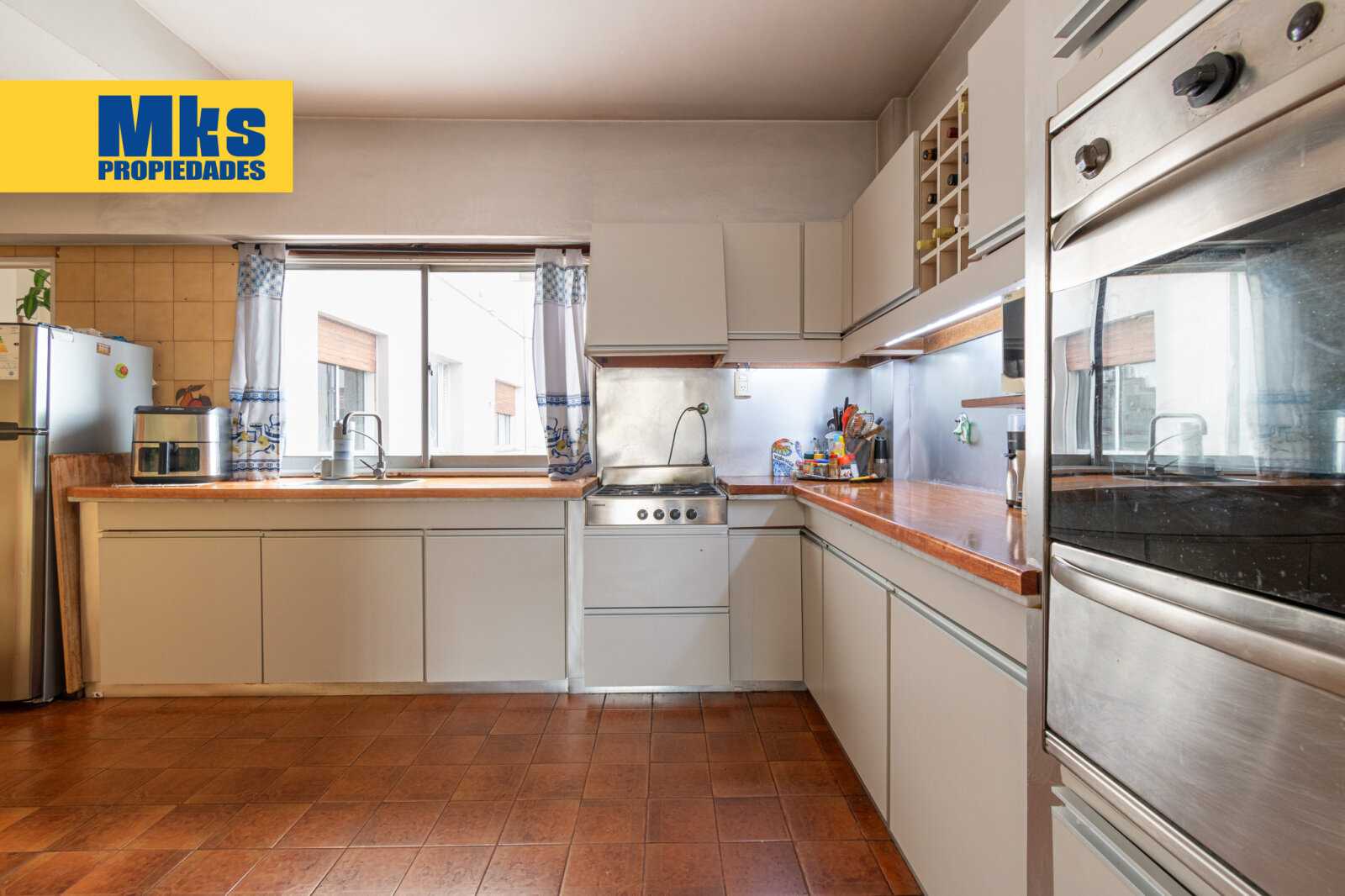 Departamento de 5 Ambientes c/dep en Venta 204 m2 con balcon aterrazado, cochera y baulera. — foto 13