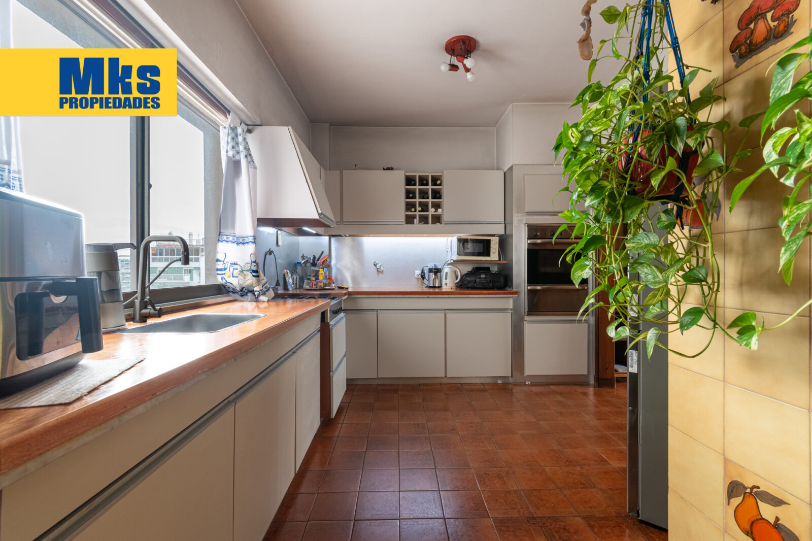 Departamento de 5 Ambientes c/dep en Venta 204 m2 con balcon aterrazado, cochera y baulera. — foto 12